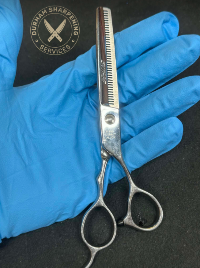 Pet grooming thinning shears – sharpened